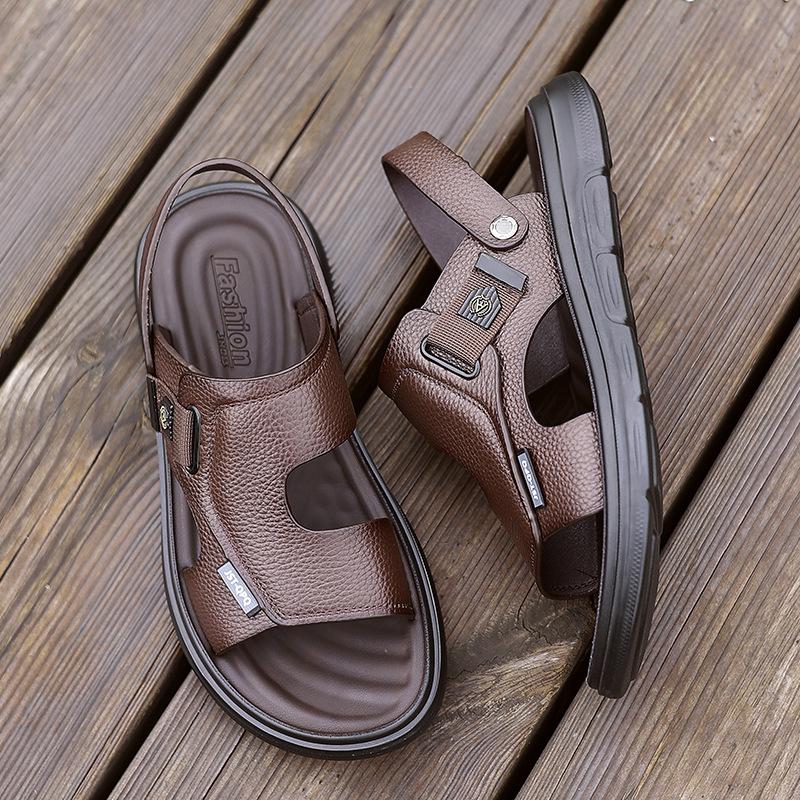 Casual Sandals Men's Dad Summer Wear Cool Slippers Middle-aged and Elderly Soft-soled Cool Leather Shoes Men's Shoes 2025