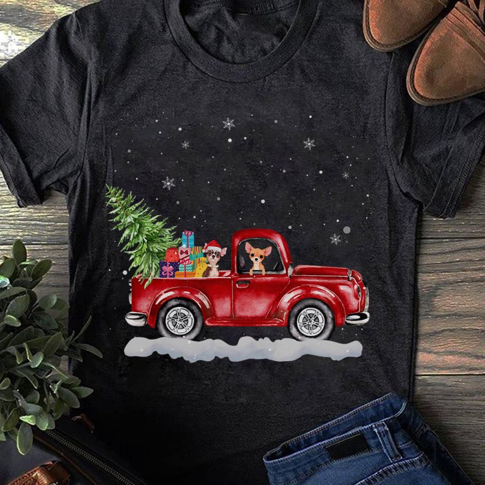 Christmas Chihuahua Dog T-Shirt: Funny Red Truck Design M