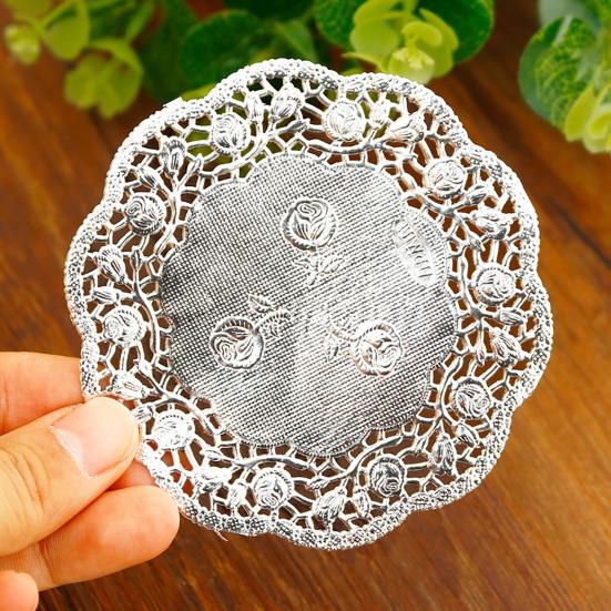 50 Teile/satz Exquisite Spitze Rand Dessert Matte Schöne Wärme Isolierung Papier Kuchen Matte für Zuhause