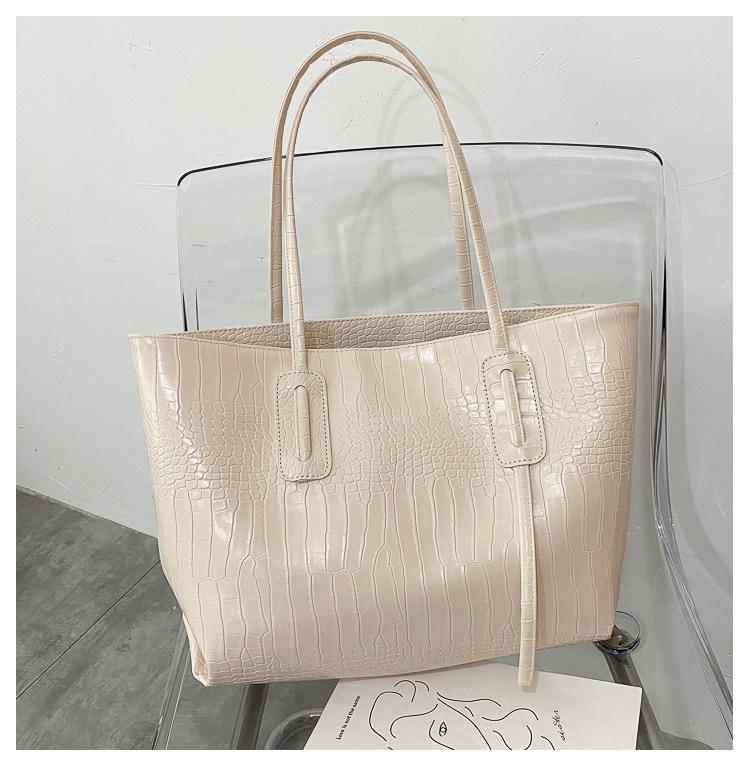 Women's Simple Versatile Tote: Large Capacity Shoulder Bag, 2020 Trendy Fashion Handbag.