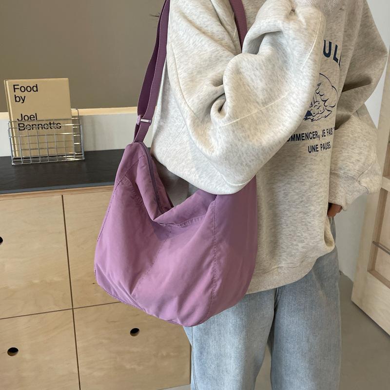 Japanese solid color messenger bag waterproof nylon bag female student class shoulder bag large capacity lightweight cloth bag
