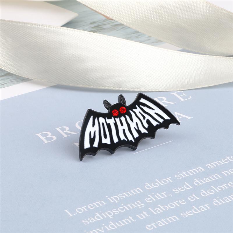 Punk Animal Bat Pins Classic Mothman Enamel Badges Heroism Series Movie Brooches Halloween Dark Night Jewelry Backpack Lapel Pin