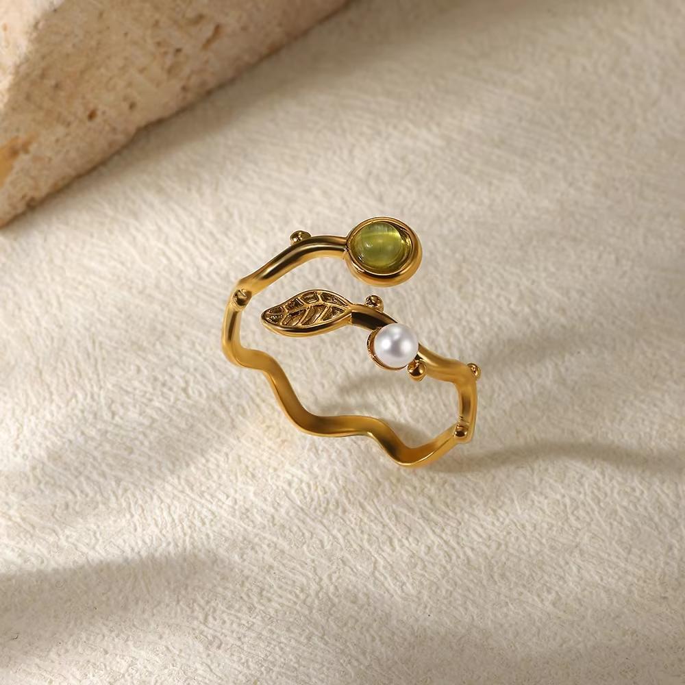 Vintage Romantic Green Stone Anillos Women Geometric Irregular Rings Stainless Steel Gold Color Waterproof Jewelry Elegant Party