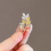 Elegant Pearl Brooch - High-End Minimalist Clothing Accessory