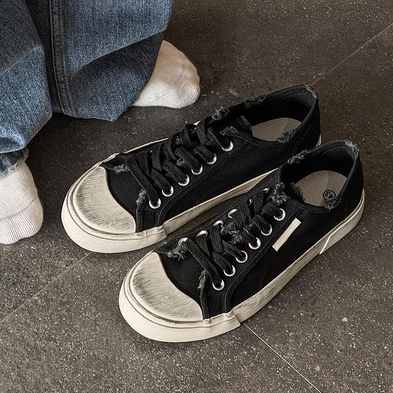 

2026 New Trend Fashionable Thick Sole Versatile Comfortable Casual Sports Niche Board Shoes Low Top Men s Shoes 39 чорний