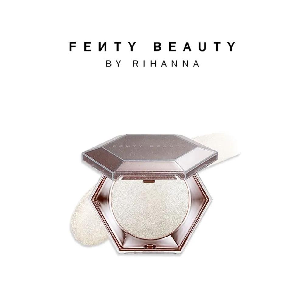By Rihanna Diamond Bomb Highlighter 8g