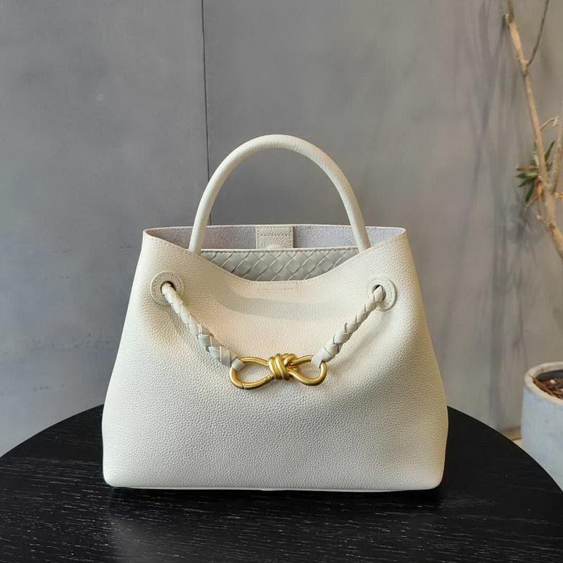 2026 Neue Leder-Damenhandtasche erste Schicht Rindsleder Retro gewebte Schmetterlingsschnalle Einzel-Schulter-Diagonal-Tasche