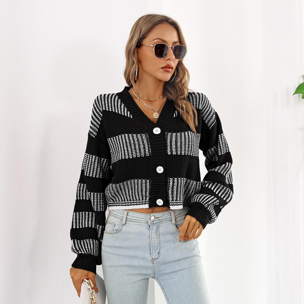 QICED Women's Fashion Casual Stripe Print Autumn Winter Long Sleeve V-Neck Loose Sweaters Coats