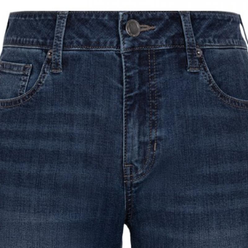 Guess Men S Cool Touch D Tone Slim Straight mq2D9030