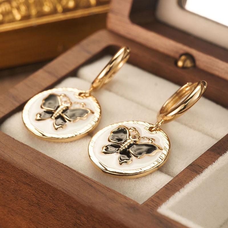 French Retro Exquisite Court Style Commuter Butterfly Elegant Earrings, High-end Design Women's Light Luxury Ear Jewelry