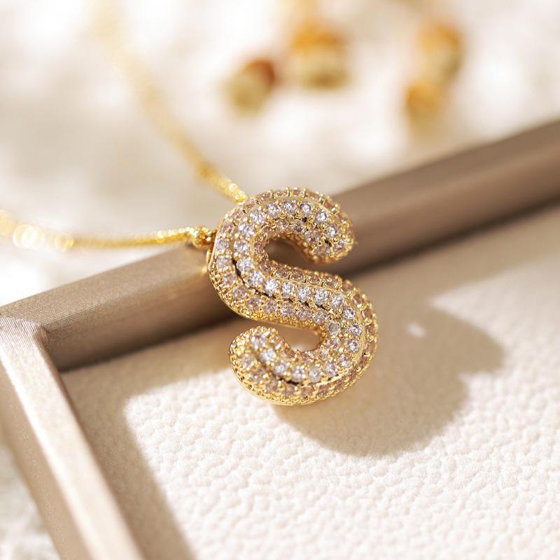 26-Letter Alphabet Pendant Necklace with Copper Clavicle Chain and Micro-Inlaid Zircon