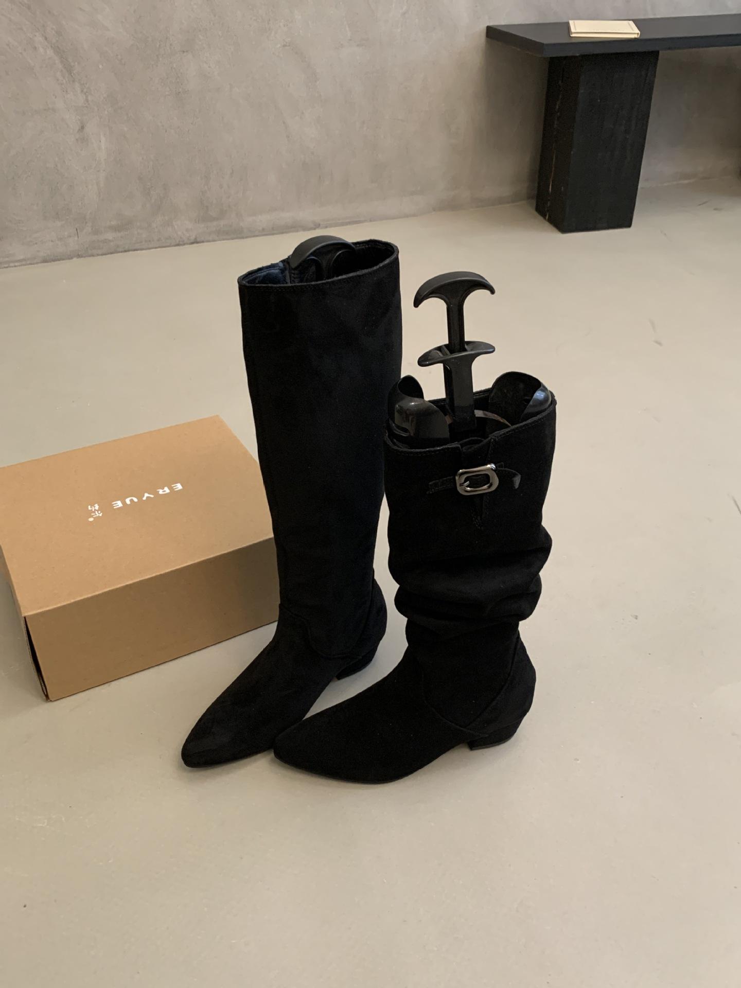 Pointed pleated fashion boots 2cm heightened version 2025 autumn and winter thin Maillard retro boots 35