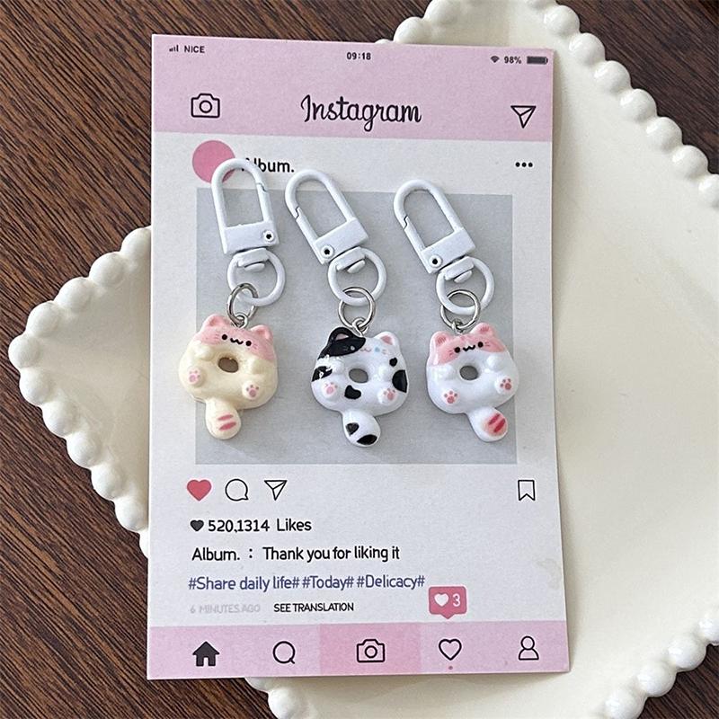 Kawaii Kreslený Novinka Kočka Donut Klíčenka Roztomilý Kreativní Přívěsek na Klíče Zábavné Doplňky pro Dekoraci Batohu Dárky