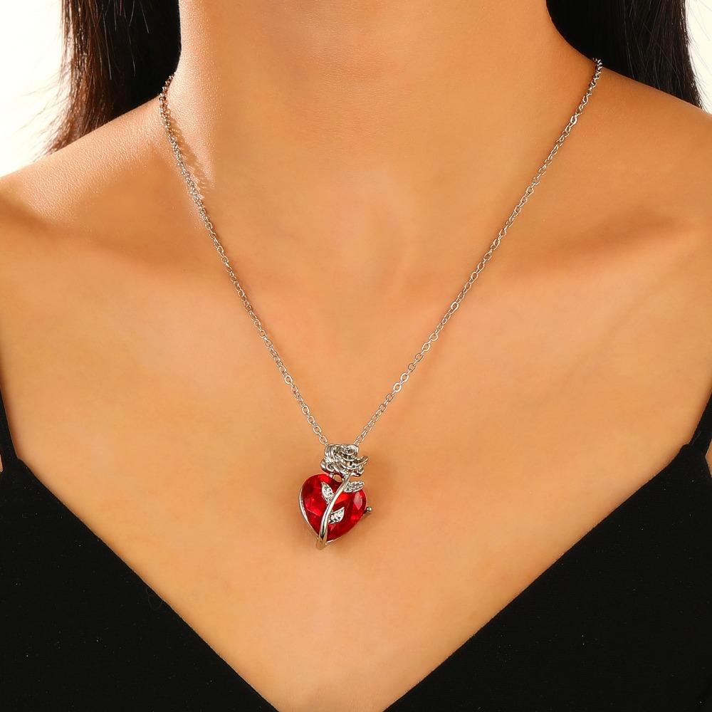 Elegant Copper Red Heart Pendant Necklace with Rose Detail for Men, Versatile Simple Chain for Daily and Wedding Occasions