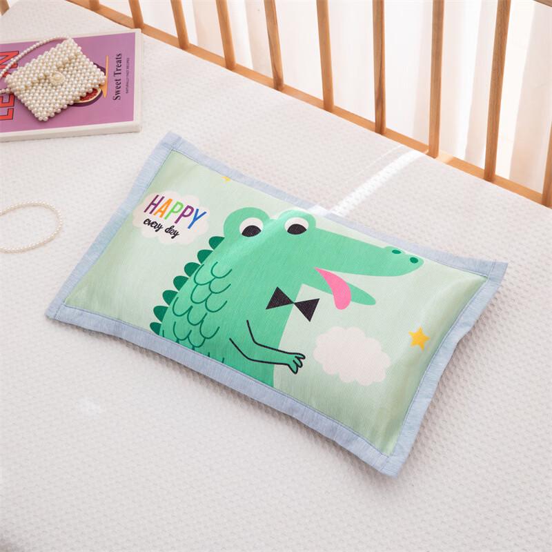 OLOMM Ice Silk Cartoon Buckwheat Pillow