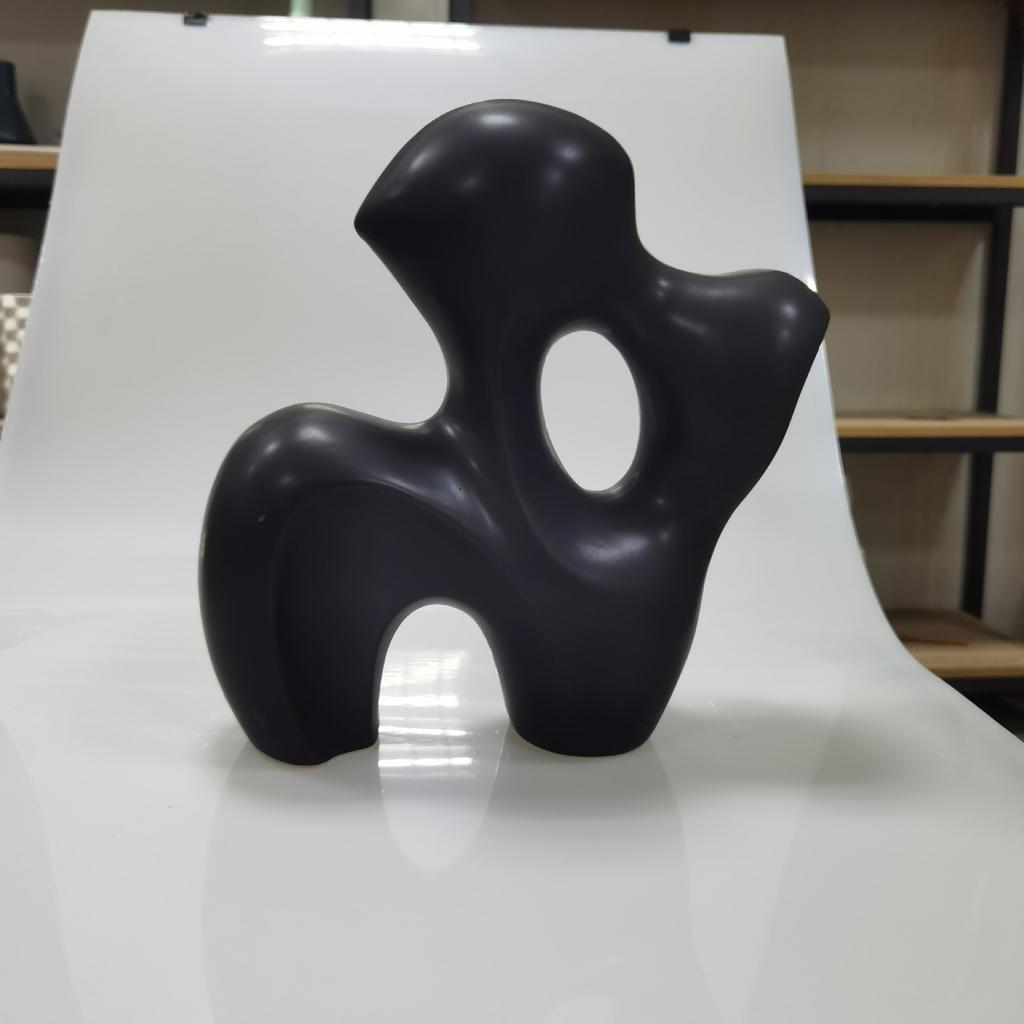 Abstract Art Geometric Ceramic Vase, Black and White Irregular Flower Ware, Living Room, Office, Hall Countertop Decoration