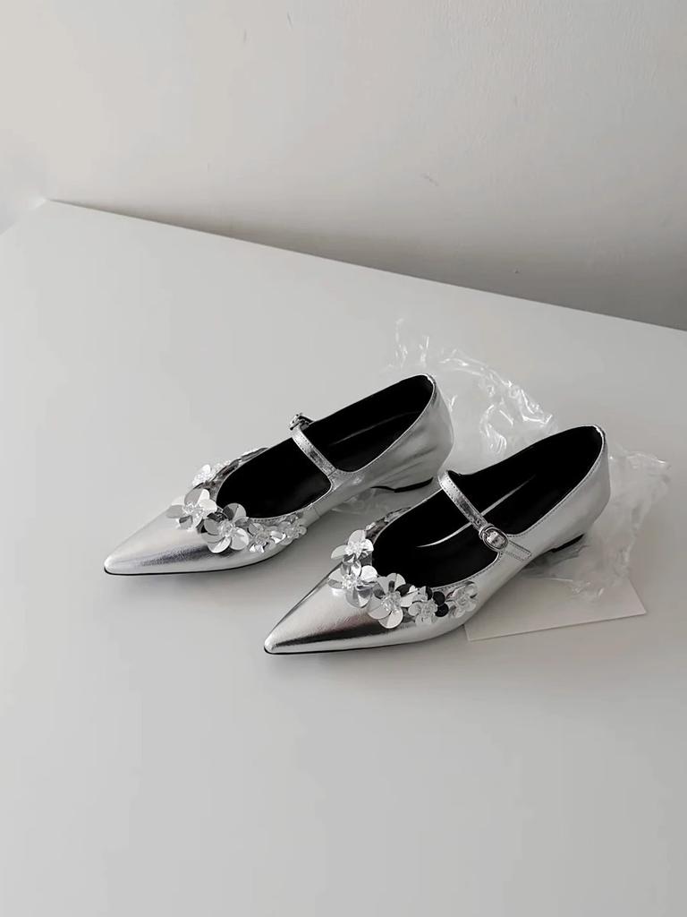 Fashion Japanese Sequined Flowers Mary Jane Shoes Shallow Temperament Women's New French Pumps Inner Height-increasing Pointed Shoes