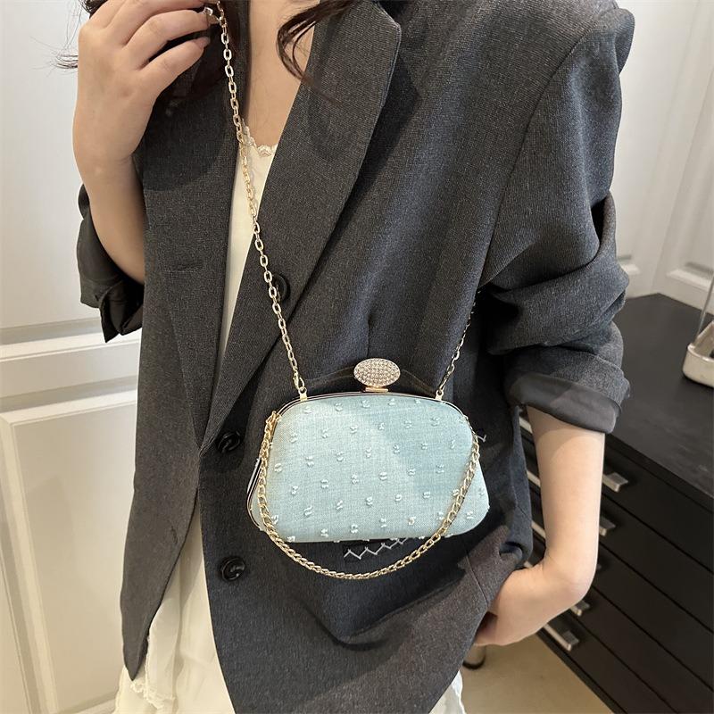 Light Luxury Clip, Personalized Shoulder Messenger Bag, Fashionable, Simple and Simple, High-texture Chain Bag for Women