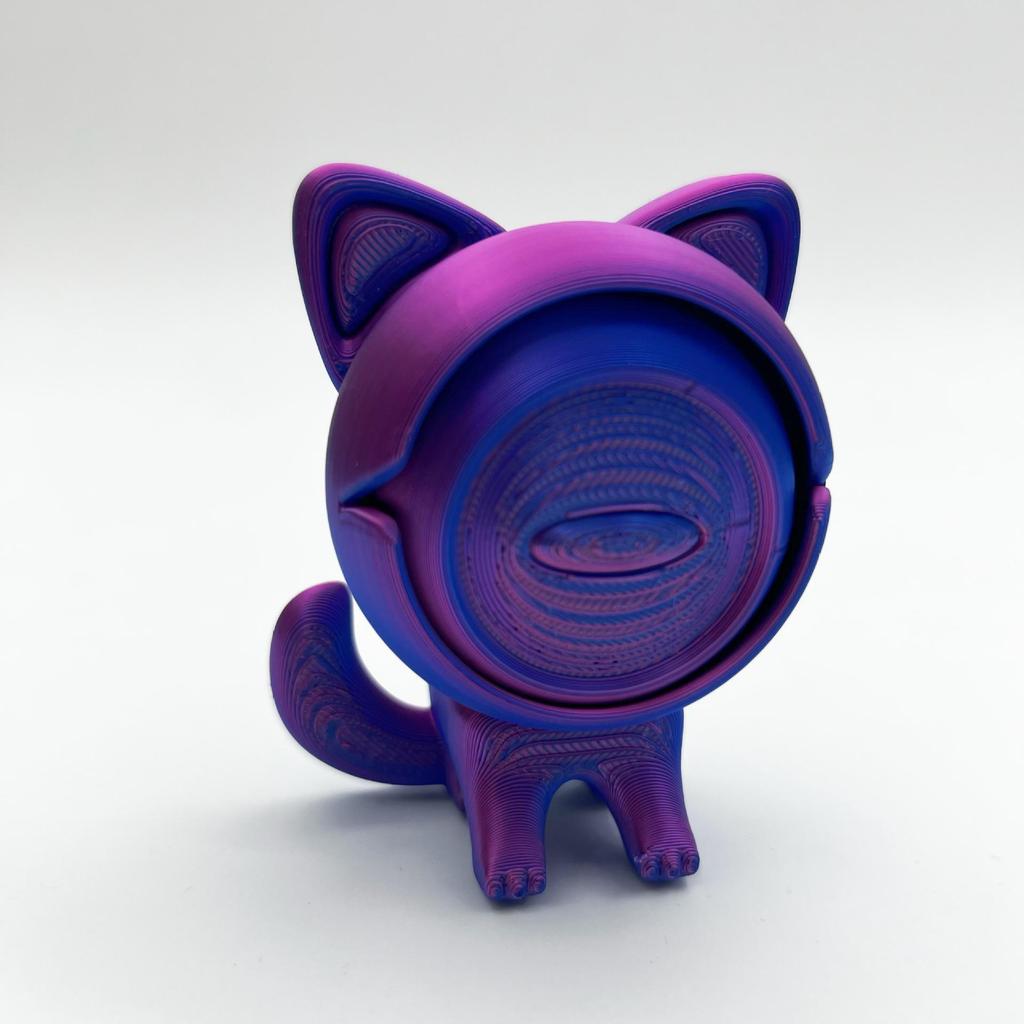 Multicolor 3D Printed Rotatable Cat's Eye Ornament for Small Animal Rooms and Bedrooms