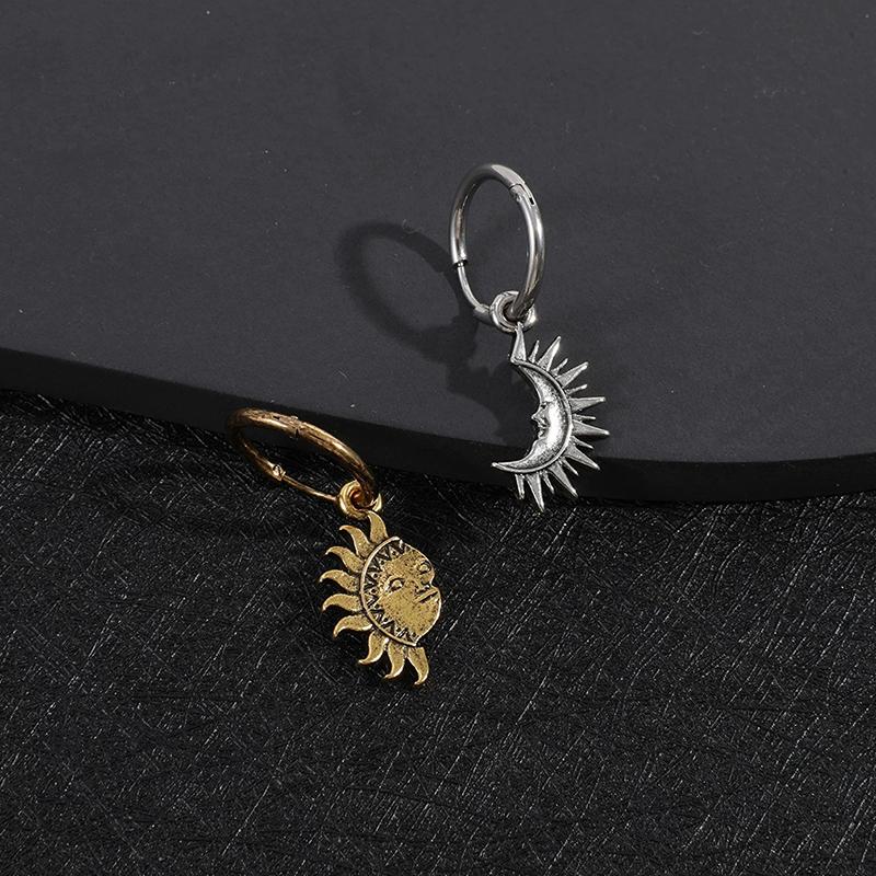 Stainless Steel Retro Sun Moon Pendant Necklace Personalized Couple Choker Chain Jewelry for Valentine's Day Gifts