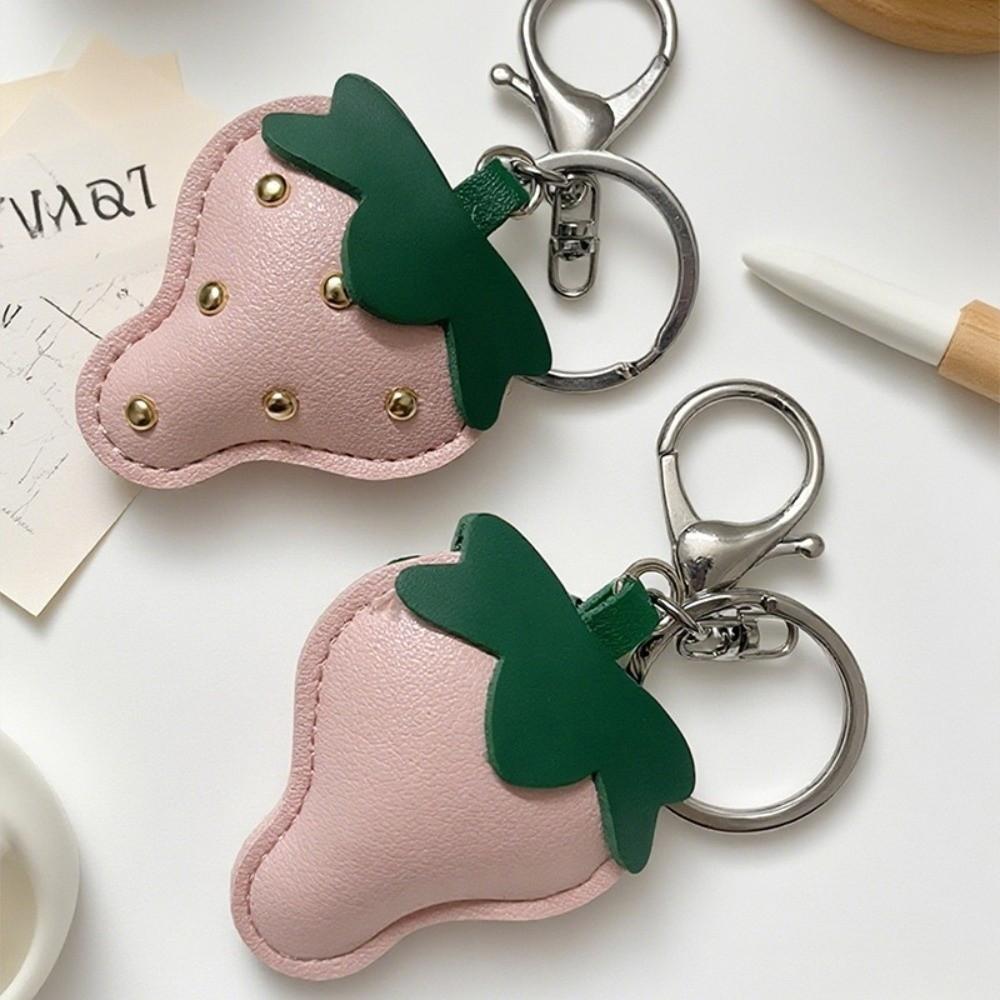 PU Leather Leather Strawberry Keychain Handmade Cute Strawberry Design Creative Fruit Keychain Strawberry Keyring