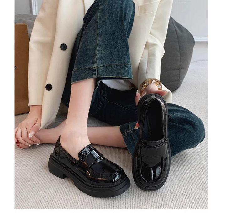 2025 Women's British Style Leather Loafers - Autumn Fashion, Versatile Slip-On Retro Shoes