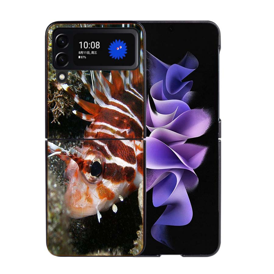 

Clown Fish in the Sea or Ocean Phone Case For Samsung Z Flip 7 6 5G Galaxy Z Flip4 Z Flip5 Z Flip3 Coque Black Hard PC Shell Pro Samsung Z Flip 6 5G