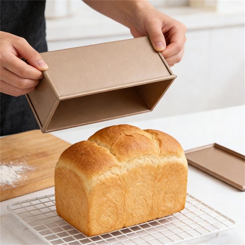 Durable Carbon Steel Bread Baking Pan Resistant To Warping and Deformation for Long Time Use In Frequent Baking