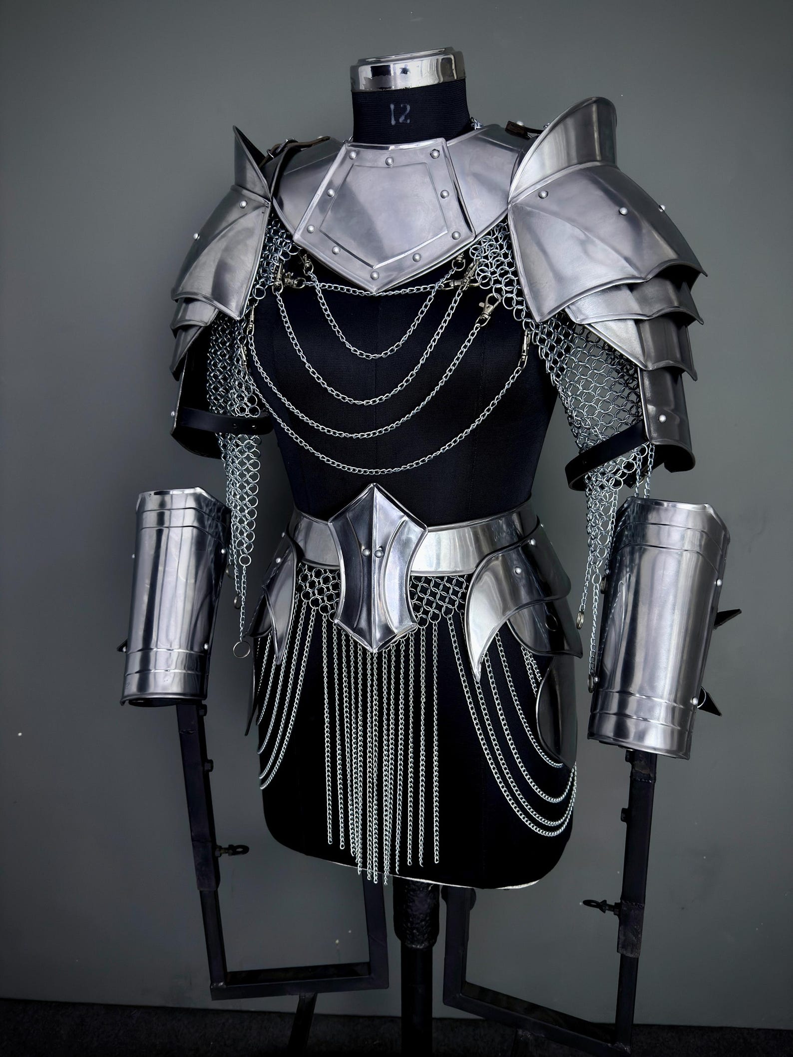 Medieval Knight Armor Set with Chainmail Skirt Steel Costume for LARP Cosplay Renaissance Faire