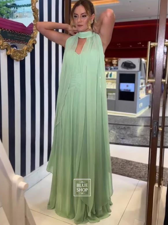 Sleeveless Mid-Length Elegant Formal Dress - Autumn 2025 Collection