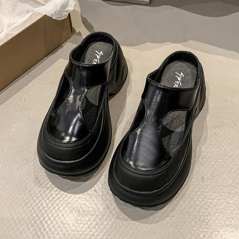 

Маленькие шлепанцы с полым носком, женская уличная обувь, лето 2025, новинка, шлепанцы на толстой подошве, мюли, универсальные, повседневные, модные 39 чёрный