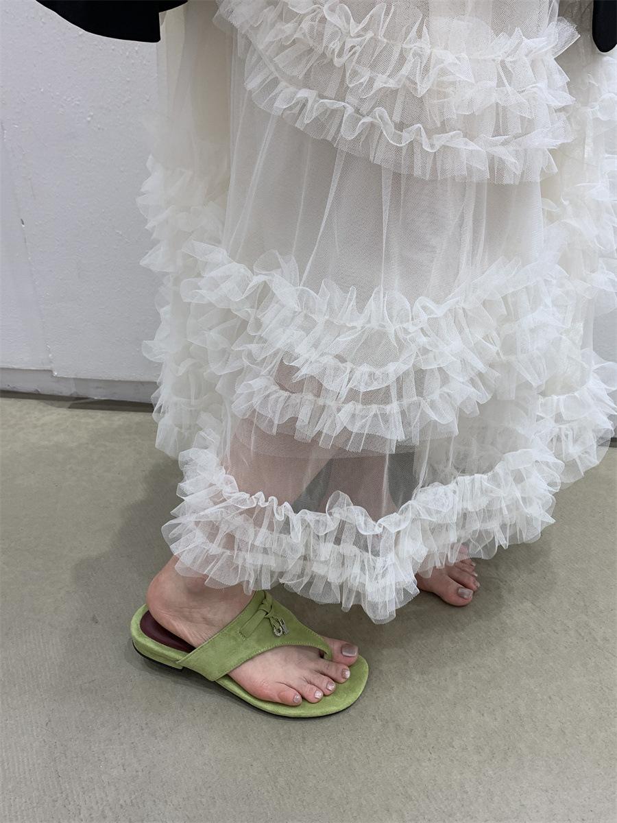 

Beautiful yellow toe thick heel flip-flops female summer wear fashionable versatile fairy pinch feet low heel sandals 35 зелёный