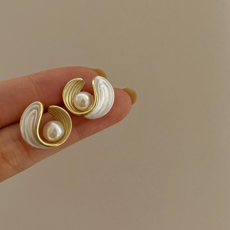 Imitation Perle Ohrstecker für Frauen Unregelmäßiger Kreis Pendientes Schmuck Zubehör
