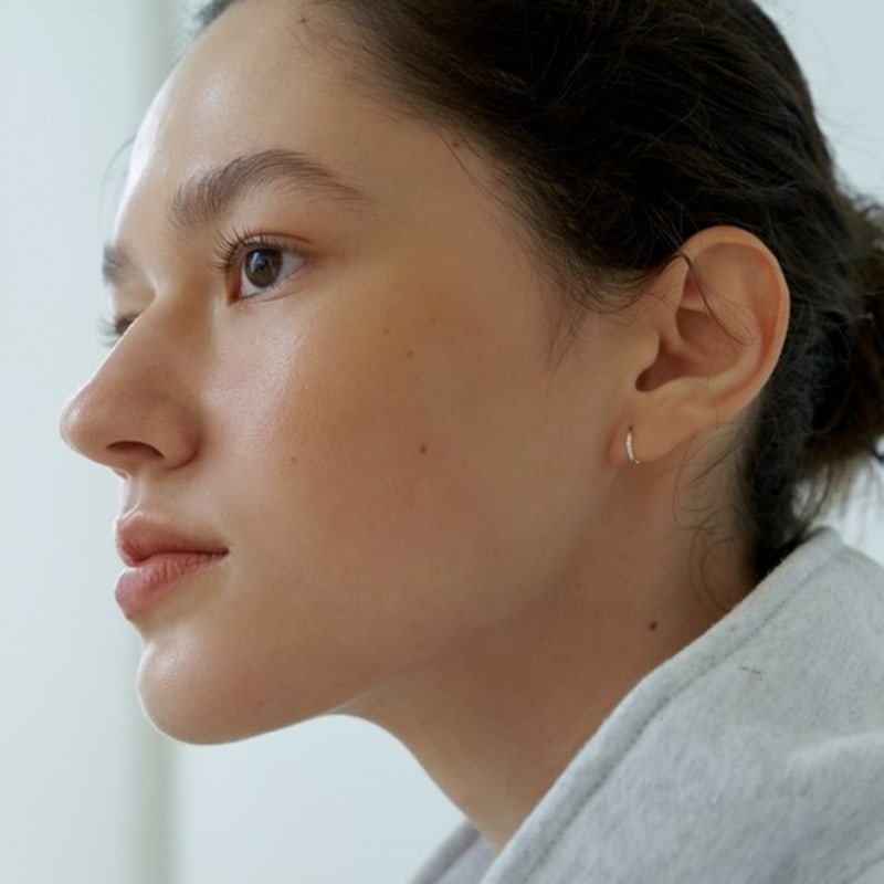 LOVE ME MONSTER [Silver] Tiny Ring Earrings