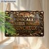 2D Flat 1pc 12"x8" Retro French Quote Aluminium Wall Art - "UNE DAME AMICALE ET UN VIEUX MONSIEUR GRINCHEUX VIVENT ICI" Design, Vintage Home Decor