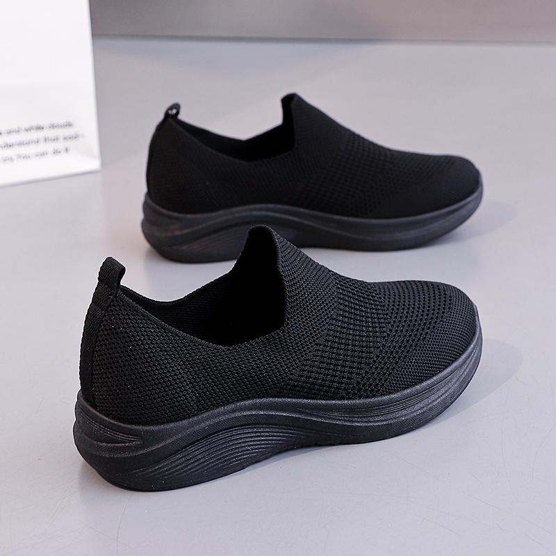 Women's Shoes Are Breathable and Comfortable To Step On, with a Fly Woven Mesh for Lightweight and Breathable Casual Sports Shoes for Children