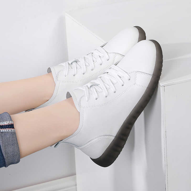 Fashion Thick Heel Laced Sneakers Women White Loafers Designer Tennis Shoes Women Golf Training Sport Classical Price