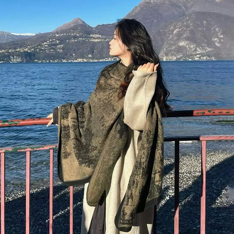 Autumn & Winter Women's Shawl: Xinjiang & Tibet Travel Cape, Thick Western Sichuan Outerwear Cloak