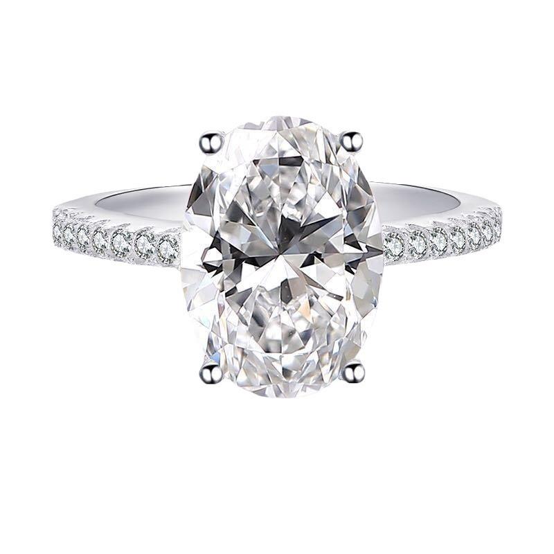 Large Oval Zirconia Ring - Popular Engagement Ring Accessory for Women's Hands