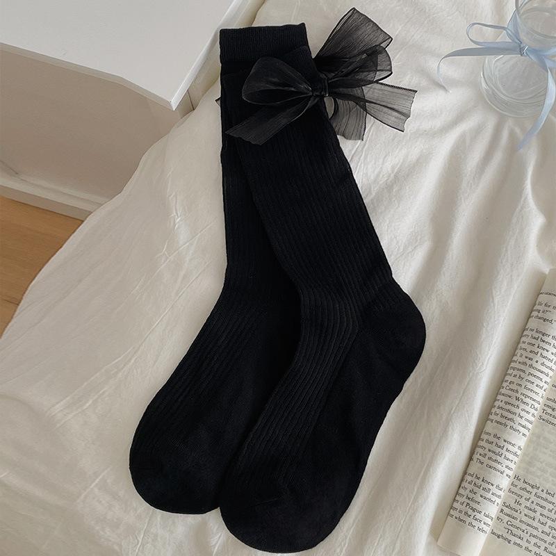 Wiosenne i letnie lekkie, jednokolorowe skarpetki Lolita do połowy łydki dla kobiet, słodkie skarpetki frotte z koronkową siateczką i kokardką