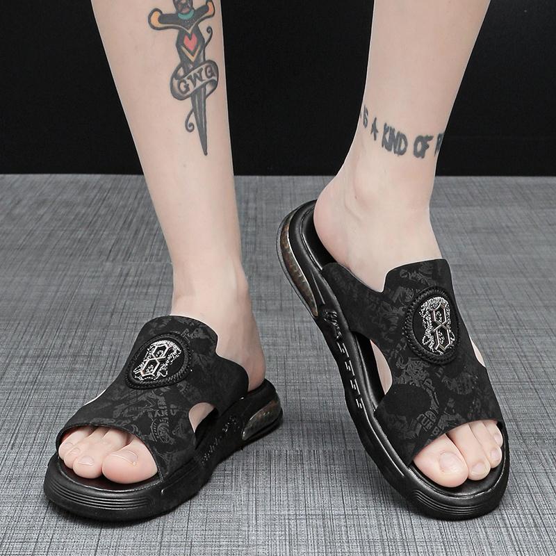 Fashion Beach Sandals Tie-dyed Designer Hole Slippers Sneakers Water Shoes Men Hollow Garden Shoes Slip On Men Slippers