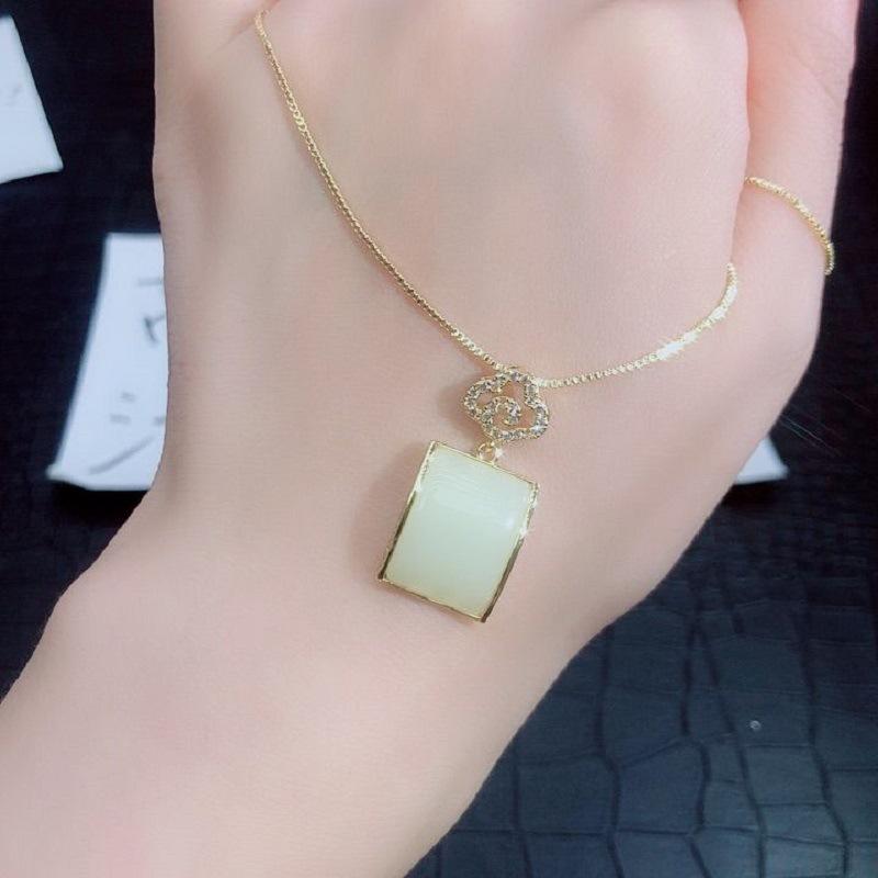 Square Safety Buckle Necklace Design Retro Ethnic Style Qixi Festival Send Friends Network
