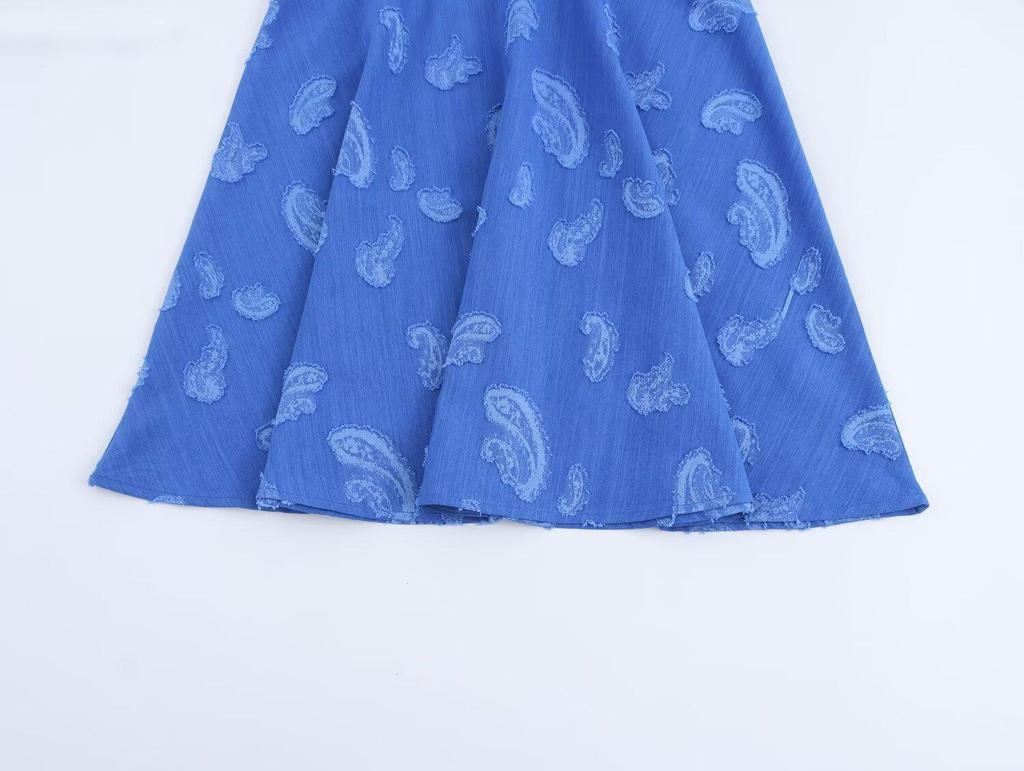 2025 Spring Women's European & American Style V-Neck Waist-Hugging Dress