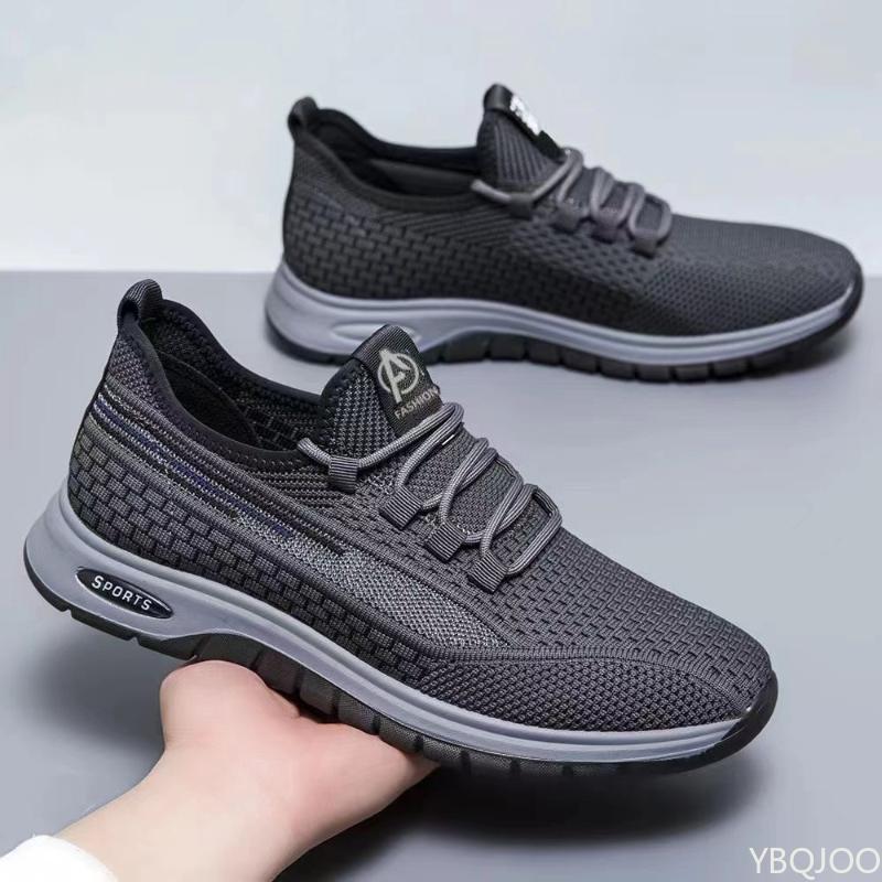 New Men's Sneakers Breathable versatile mesh shoes Outdoor light anti slip Loafers Large size casual Male shoes Homme Zapatos