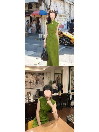 Elegant 2024 Summer Green Frog Button Dress: Chic Slimming, New Chinese Style, Long Dress.
