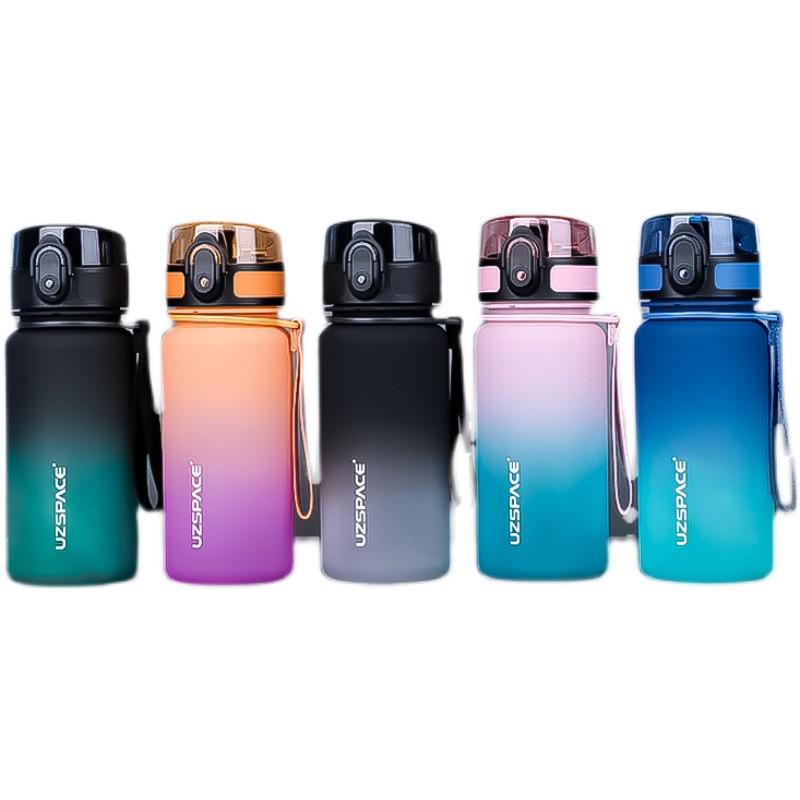 High-Value Gradient Water Bottle: Portable Plastic Cup for Sports & Fitness - Unisex Design for Summer Students & Trendsetters