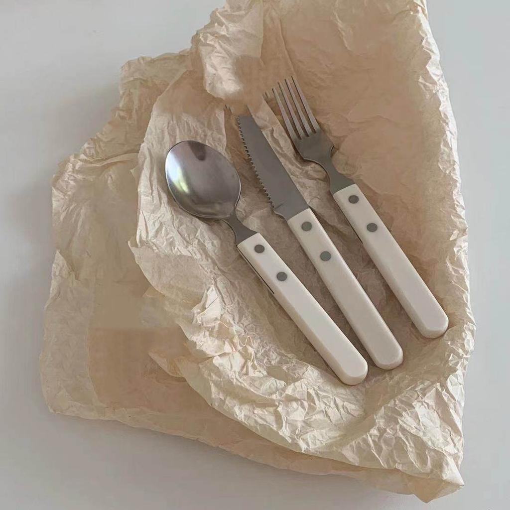 Französisches Vintage milchweißes Retro-Messer, Gabel, Gabel Butterlöffel 4-teiliges Set Haushalts-Steak-Geschirr Edelstahl-Geschirr