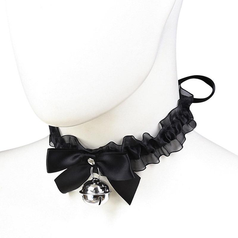 Lace Eye Veil: Half-Face Mask for Flirtatious Appeal and Light Blocking.