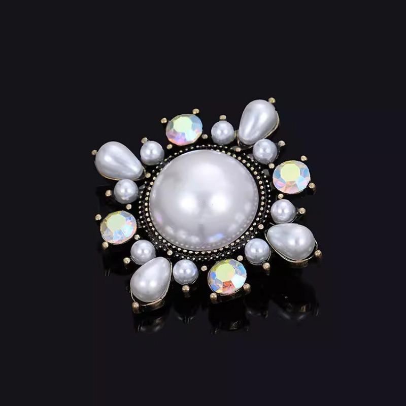 Baroque Retro Brooch, Exquisite Court-style Pearl Brooch, Fashionable Design Sense, Niche Brooch