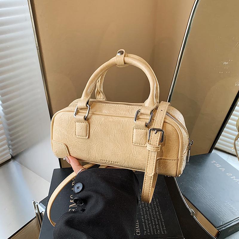 This Year's Popular Small Bag Women's 2025 New Summer Leisure Niche Design Messenger Bag Portable Pillow Bag